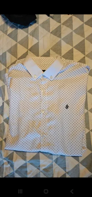 Pack 3 camisas talla M. Sin estrenar o usada 1 o 2