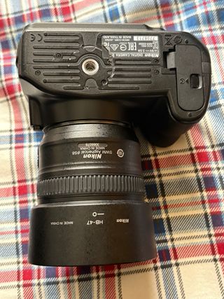 Cámara Nikon D3200 + 2 objetivos