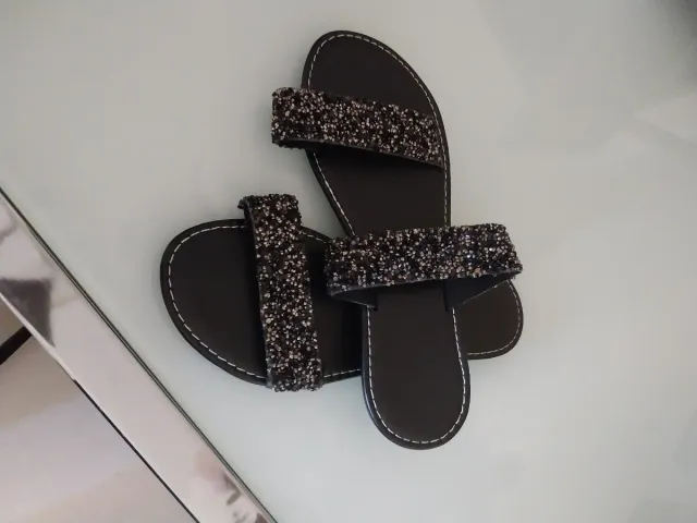 Sandalias mujer negras y plateadas Talla 41
