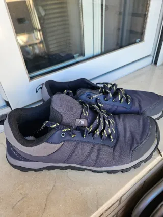 Zapatillas Quechua Azul y Gris