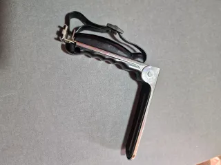 Grip/Manera Ultima, per fotocamere vintage