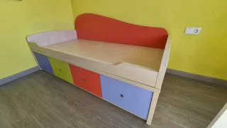 Somier de madera con cajones