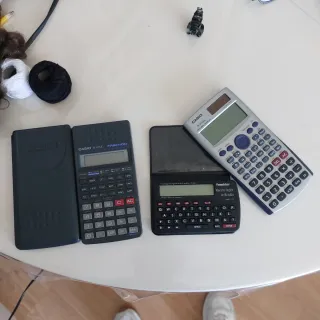 Calculadoras Casio Científica y Traductor Inglés