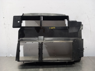 CALANDRA DELANTERA DE RADIADOR FORD FOCUS BERLINA