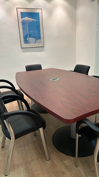 Mesa de oficina/reuniones madera de alta calidad