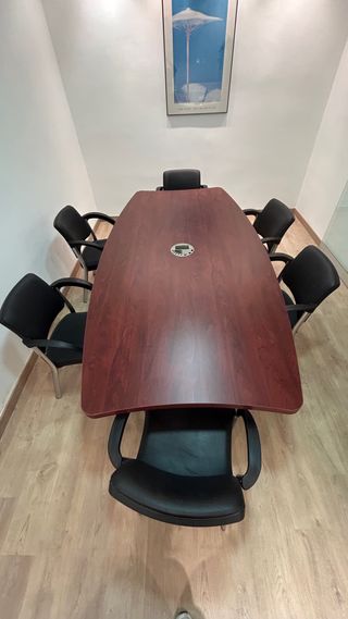 Mesa de oficina/reuniones madera de alta calidad