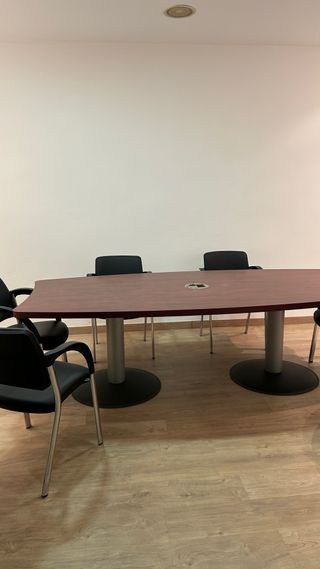 Mesa de oficina/reuniones madera de alta calidad