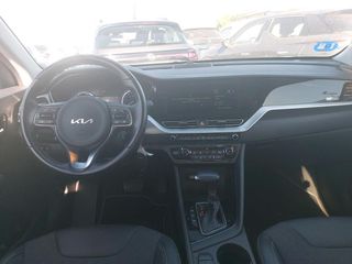 Kia Niro 1.6 GDi PHEV 104kW (141CV) Drive