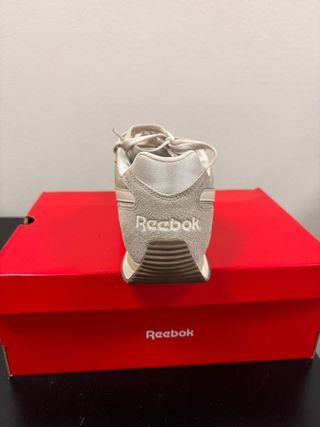 Zapatillas Reebok Gris y Beige