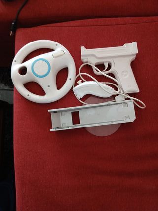 Accesorios Wii: Volante, Pistola y Base