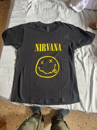 Camiseta Nirvana Smiley Negra