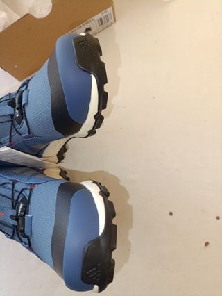 Adidas Terrex Mid Gore-Tex Disney Talla 39 1/3
