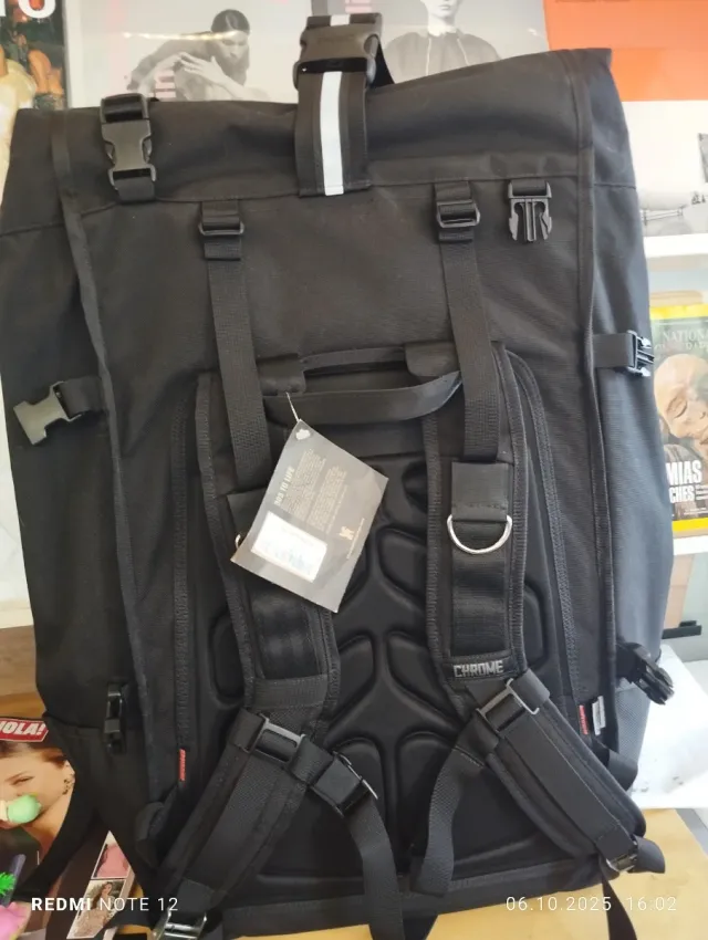 Mochila Chrome Industries 80L Negra