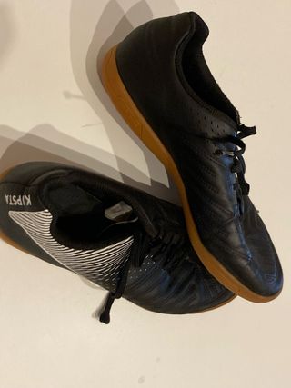 Zapatillas Fútbol Sala Kipsta Negras Marrones