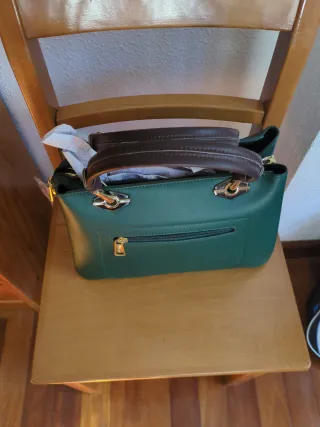 Bolso de mano verde sin estrenar