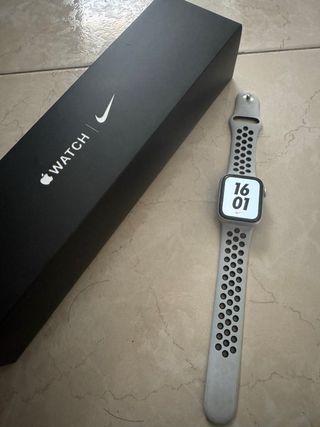 Apple Watch Series 5 Nike 40mm