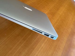 MacBook Air 13 (principios 2015) Plata