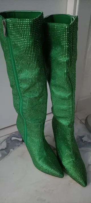 Stivali verdi luminosi