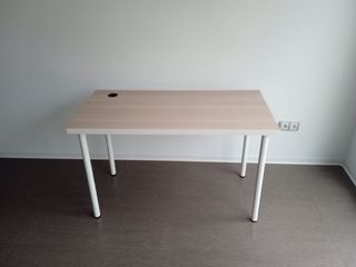 Mesa de oficina madera y metal