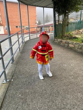 Disfraz Bombero Niño. talla 3-4
