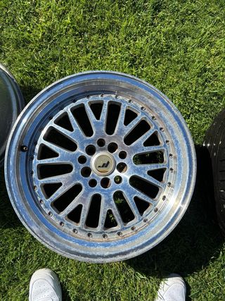 Llantas Japan Racing JR10 17