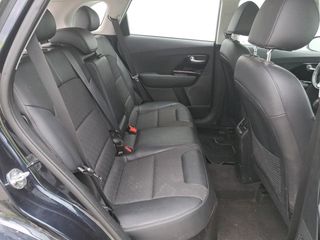 Kia Niro 1.6 GDi PHEV 104kW (141CV) Drive