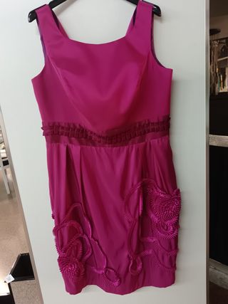 Vestido de fiesta rosa con chaqueta