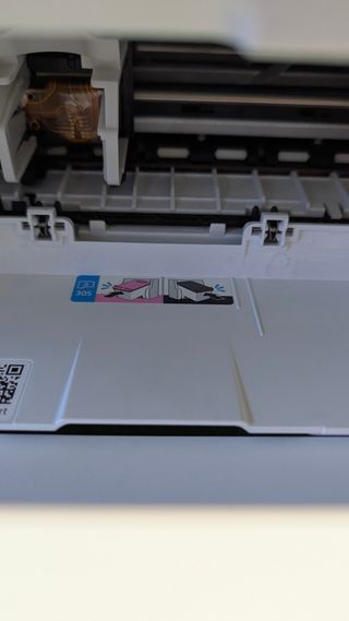 Impresora todo-en-uno HP DeskJet 2720e