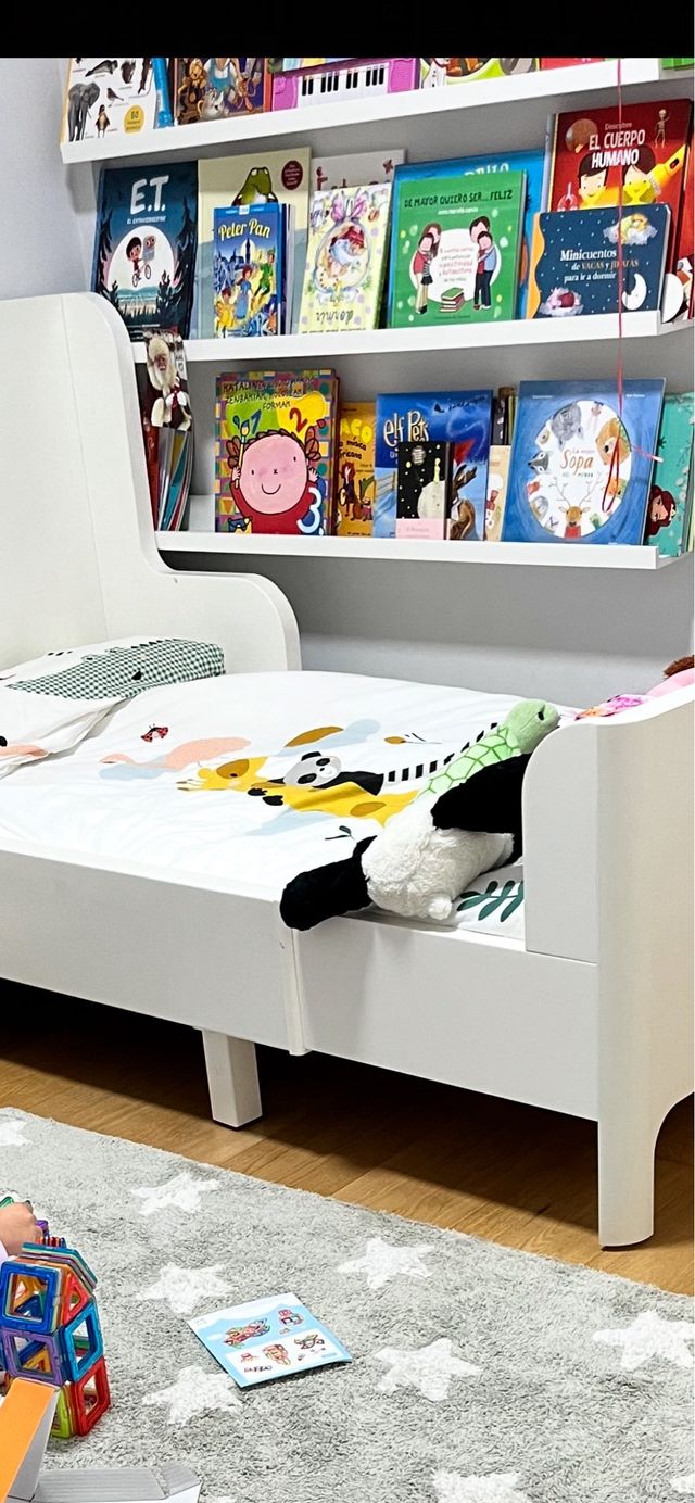 Mensole Ikea bianche in legno Mosslanda