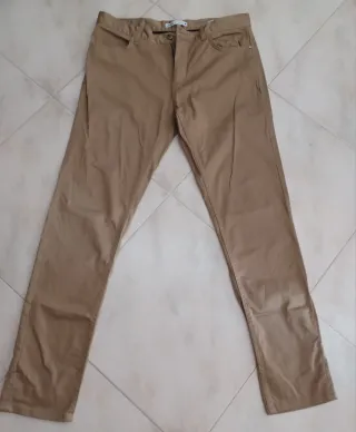 Pantalón ZARA hombre beige