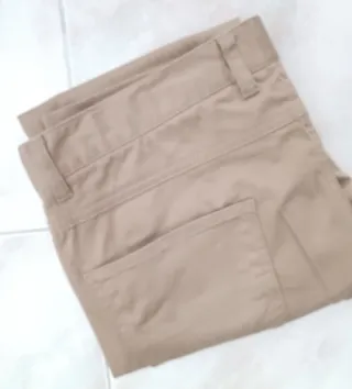Pantalón ZARA hombre beige