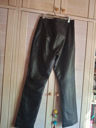 Pantalón de piel muy suave 9 negro