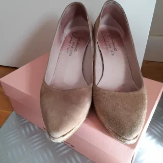Zapatos tacón en cuña. T 38