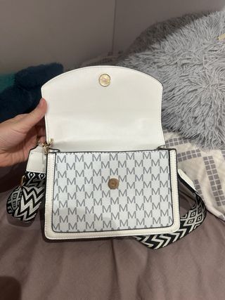 Bolso Michael Kors blanco con logo MK