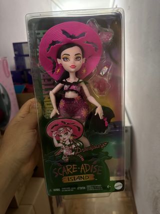 Monster High Draculaura Scare-adise Island