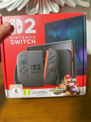 Nintendo Switch + Mario Kart world precintado