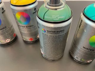 5 Botes Spray Montana Al Agua