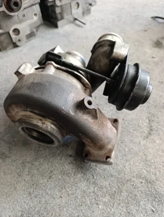 Turbo Volkswagen Crafter recién reparado 