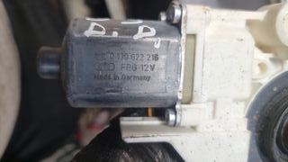 MOTOR ELEVALUNAS DELANTERO DERECHO FORD FOCUS 2007