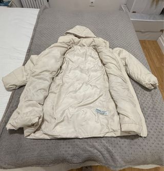 Abrigo plumífero Oysho blanco