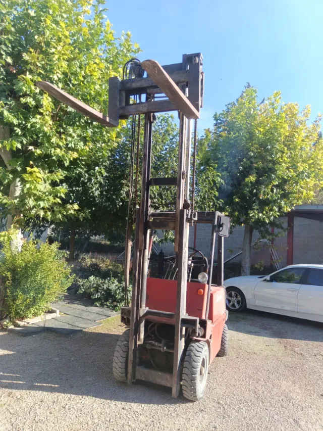 Carretilla elevadora Desta