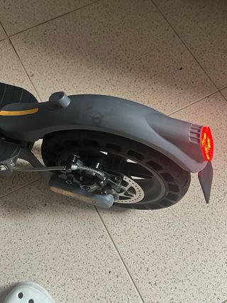 Patinete Eléctrico marca OLSSON Batería Doble