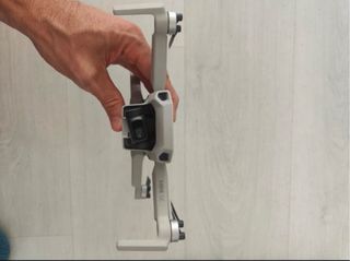 Dron DJI Mini SE + 2 baterías y maletín