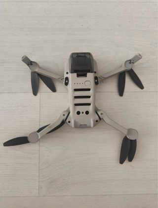 Dron DJI Mini SE + 2 baterías y maletín