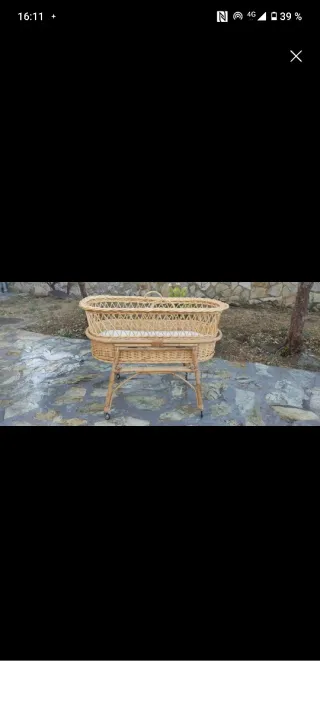 Minicuna o Moisés de mimbre