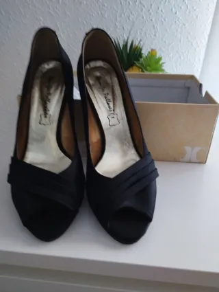 Zapatos de fiesta negros