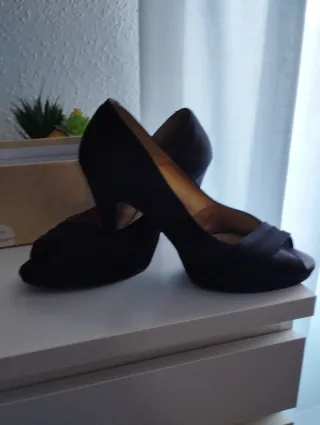 Zapatos de fiesta negros