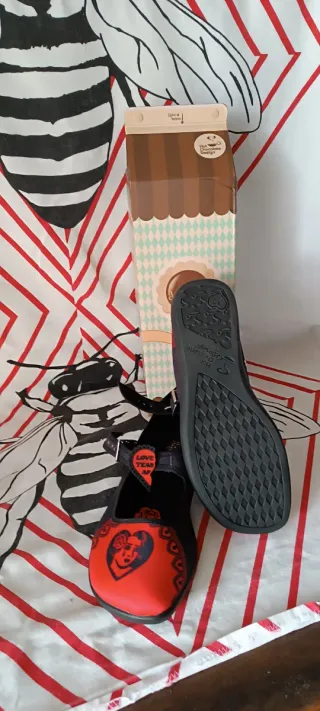 Manoletinas Hot Chocolate Design