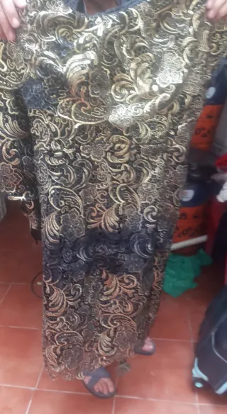 Vestido fiesta negro y dorado talla m hasta xl