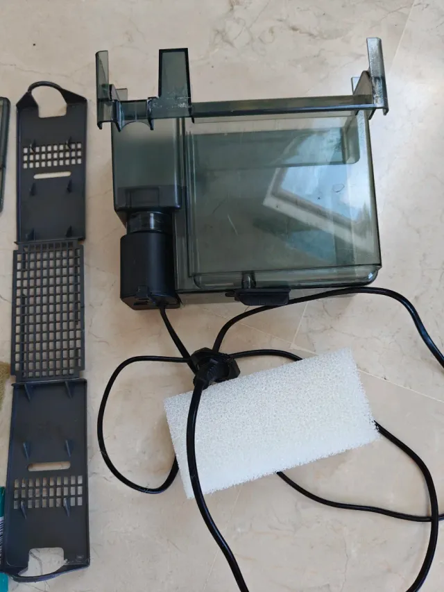 Filtro mochila Aquael 50 poco uso